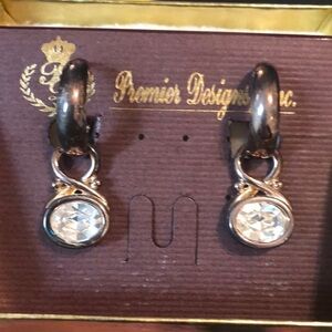 Premier designs vintage rhine stone clip on earrings​